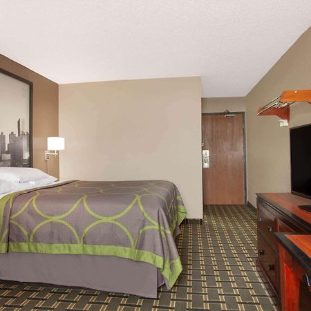 Super 8 By Wyndham Waycross Ga Motel Buitenkant foto